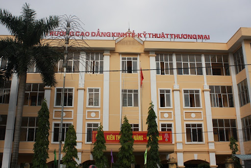 cac truong cao dang co nganh marketing o ha noi 9