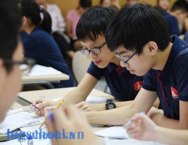 Lớp 10 thi học sinh giỏi cấp tỉnh: Hiểu rõ điểm cộng tuyển sinh 2025