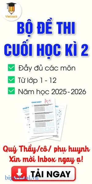 Học sinh đọc tài liệu để soạn văn 8