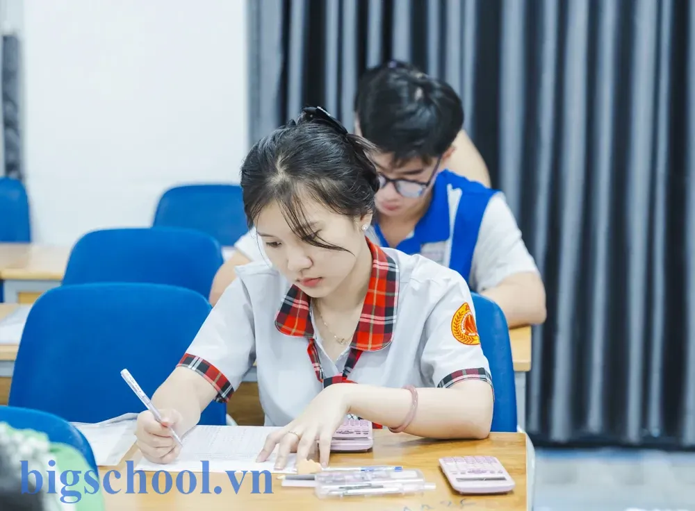 Điểm thi đánh giá năng lực và quy trình chấm bài chi tiết 12 Thí sinh dự thi đánh giá năng lực đợt 1 tại điểm thi Trường ĐH Công Thương TP.HCM