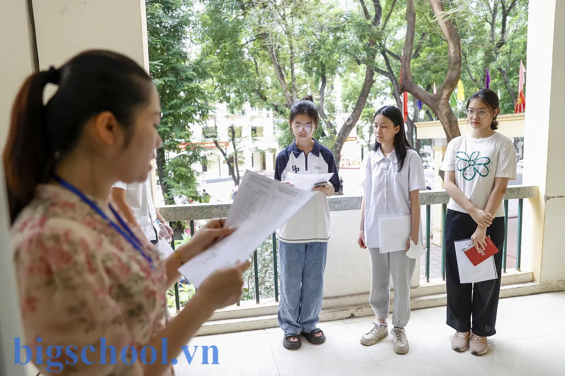 Điểm Chuẩn Lớp 10 Hà Nội 2025: Hướng Dẫn Tra Cứu và Thông Tin Chi Tiết 20 Học sinh thi vào lớp 10 ở Hà Nội năm 2025