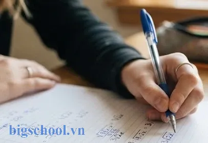 Cách giải bài tập căn thức bậc hai lớp 9 hiệu quả nhất